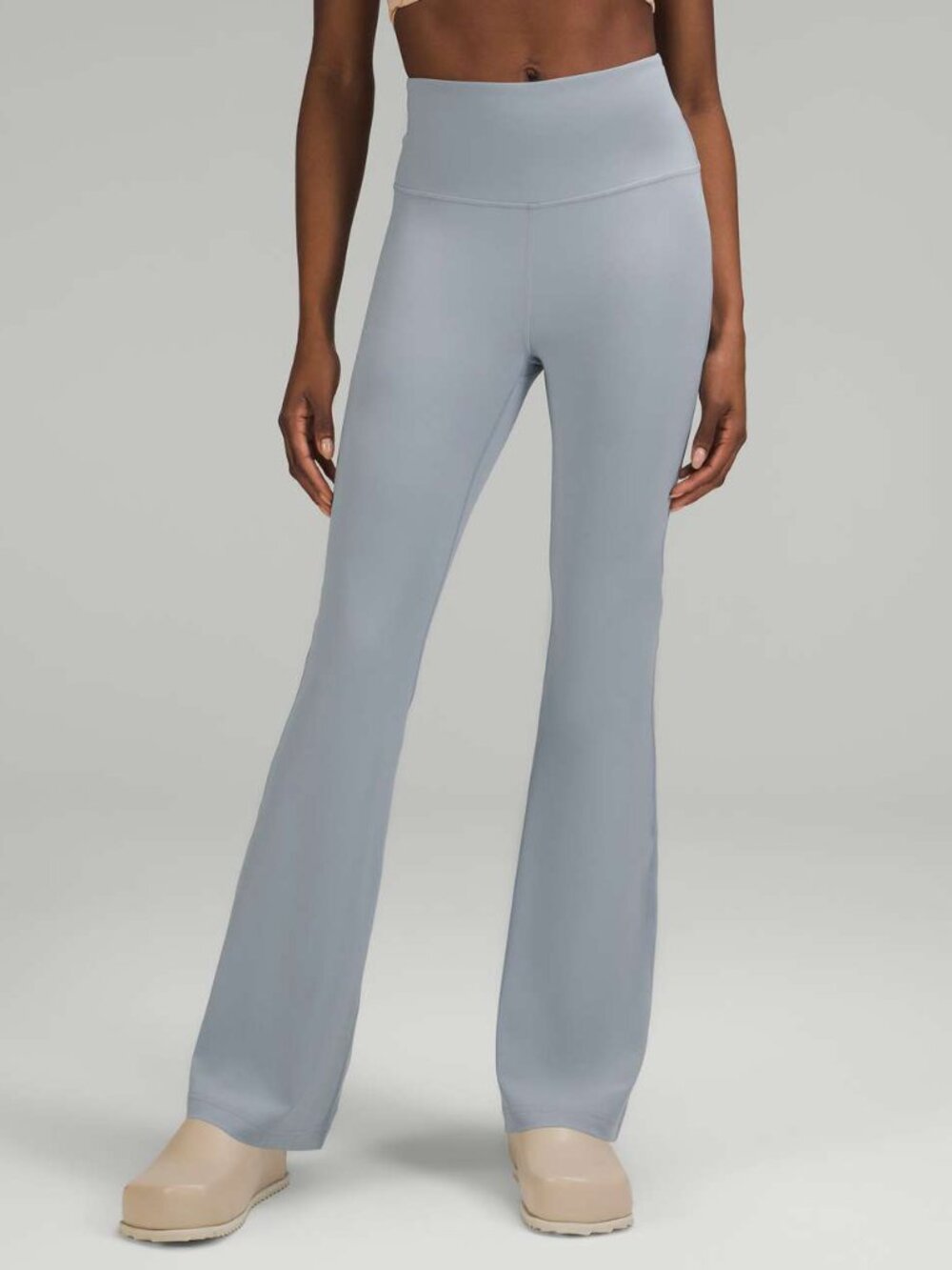 Lululemon Groove Super-High-Rise Flared Pant Nulu Chambray Size 0